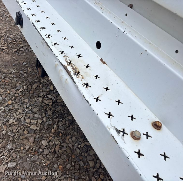 image for item DY0947 2019 Ford F250 Super Duty SuperCab utility bed pickup truck