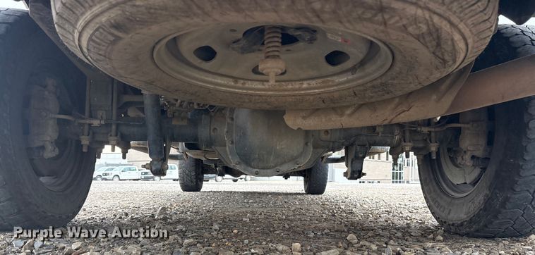 image for item DY0947 2019 Ford F250 Super Duty SuperCab utility bed pickup truck