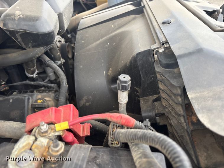 image for item DY0947 2019 Ford F250 Super Duty SuperCab utility bed pickup truck