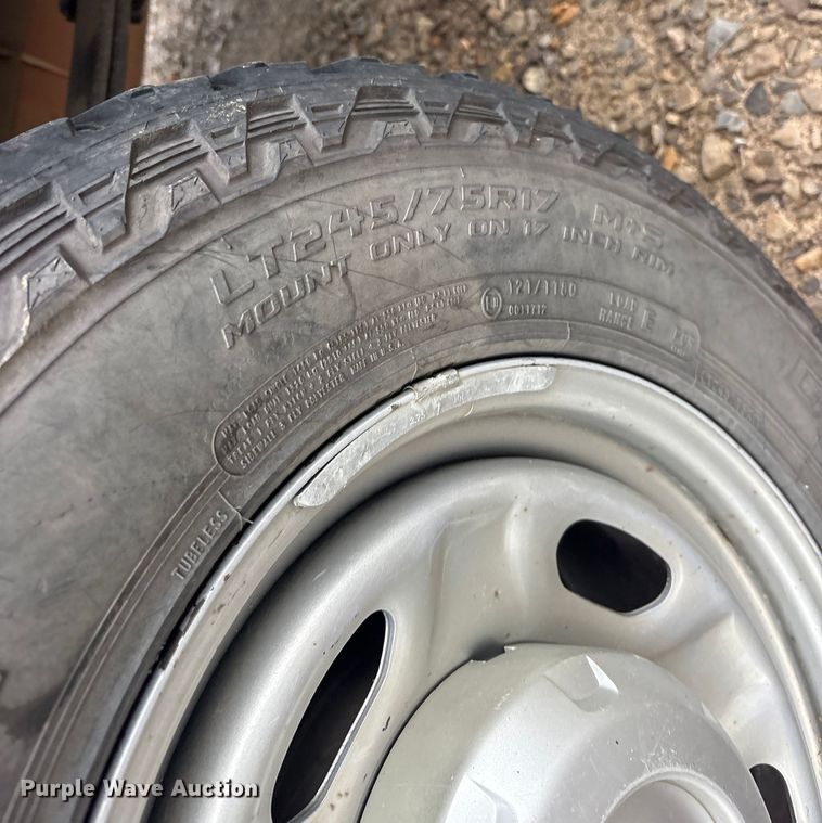 image for item DY0947 2019 Ford F250 Super Duty SuperCab utility bed pickup truck