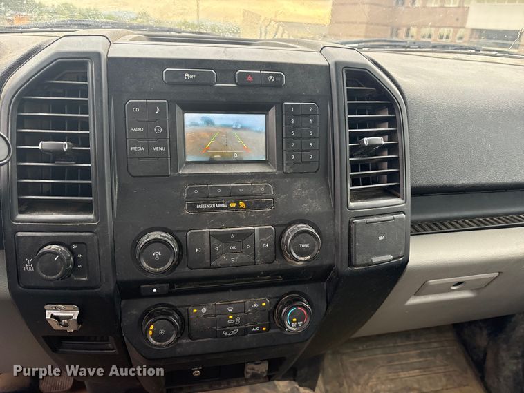 image for item DY0950 2018 Ford F150 SuperCab pickup truck