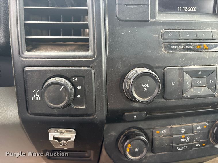 image for item DY0950 2018 Ford F150 SuperCab pickup truck