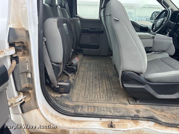 image for item DY0950 2018 Ford F150 SuperCab pickup truck