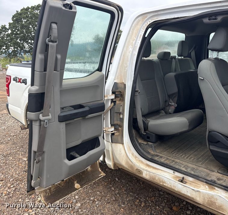 image for item DY0950 2018 Ford F150 SuperCab pickup truck