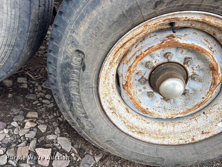 image for item DY0953 2004 Shop built utility trailer