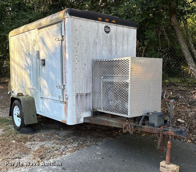 image for item DY0957 1992 Wells Cargo enclosed cargo trailer