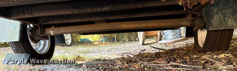 image for item DY0957 1992 Wells Cargo enclosed cargo trailer