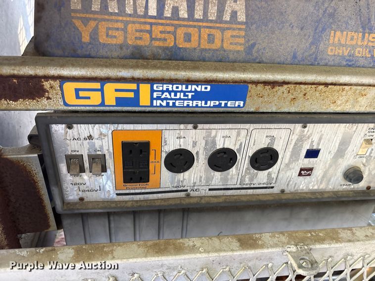 image for item DY0957 1992 Wells Cargo enclosed cargo trailer