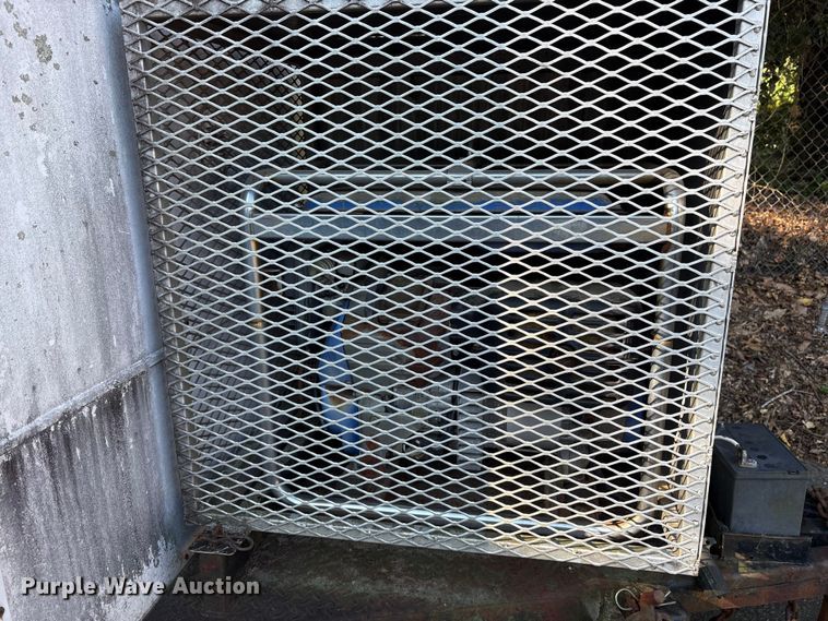 image for item DY0957 1992 Wells Cargo enclosed cargo trailer