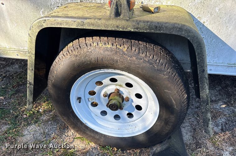 image for item DY0957 1992 Wells Cargo enclosed cargo trailer