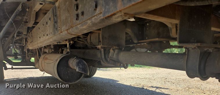 image for item DY1113 1990 Ford F700 Crew Cab dump truck