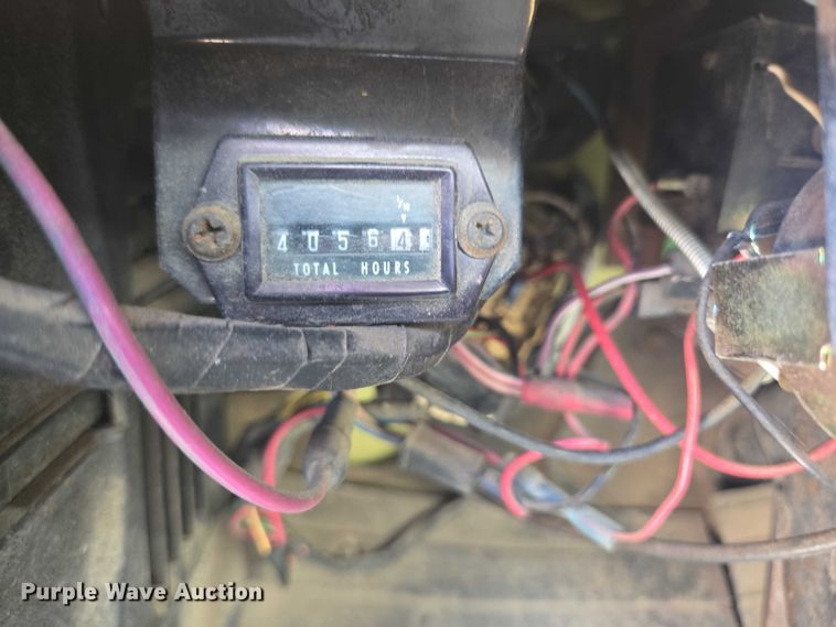 image for item DY1113 1990 Ford F700 Crew Cab dump truck