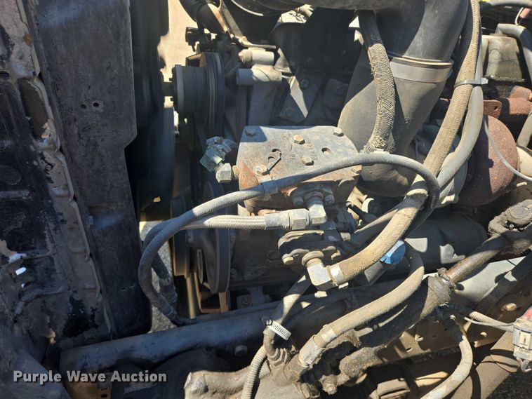 image for item DY1113 1990 Ford F700 Crew Cab dump truck