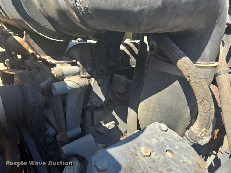 image for item DY1113 1990 Ford F700 Crew Cab dump truck