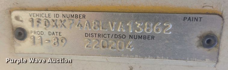 image for item DY1113 1990 Ford F700 Crew Cab dump truck