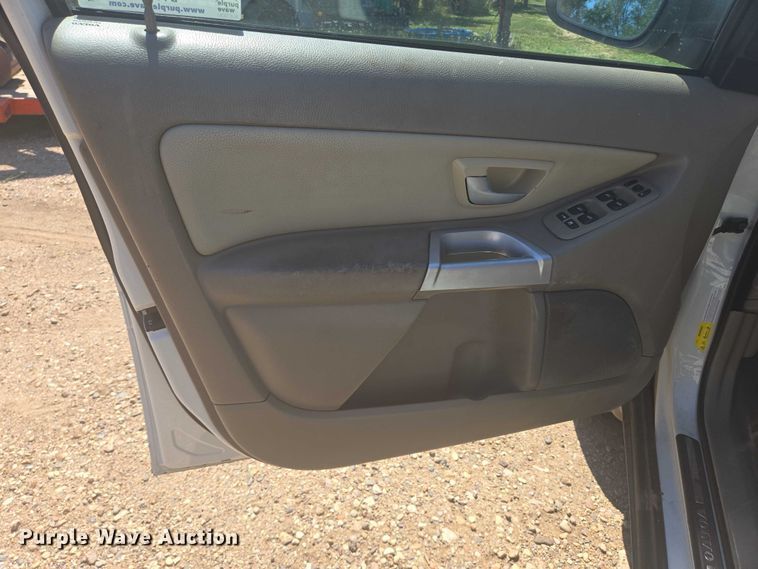 image for item DY1114 2006 Volvo XC90 SUV