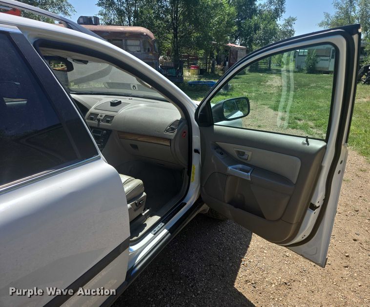 image for item DY1114 2006 Volvo XC90 SUV