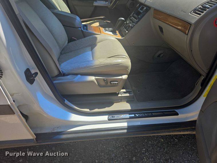 image for item DY1114 2006 Volvo XC90 SUV