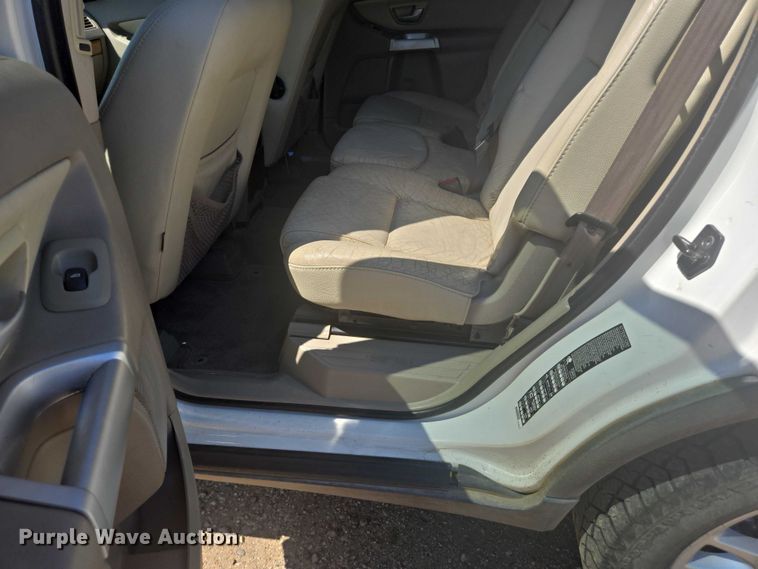 image for item DY1114 2006 Volvo XC90 SUV