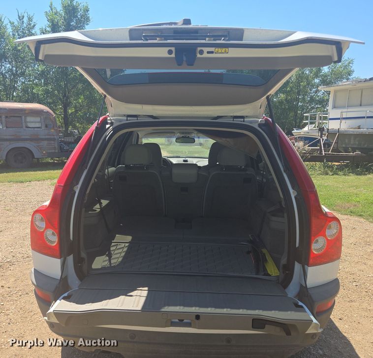 image for item DY1114 2006 Volvo XC90 SUV