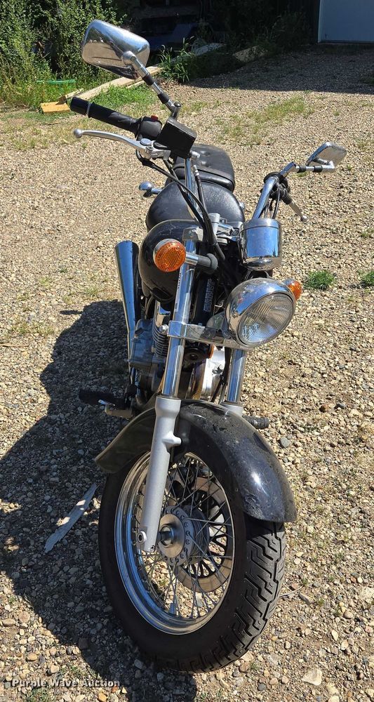 image for item DY1115 2008 Suzuki GZ250 motorcycle