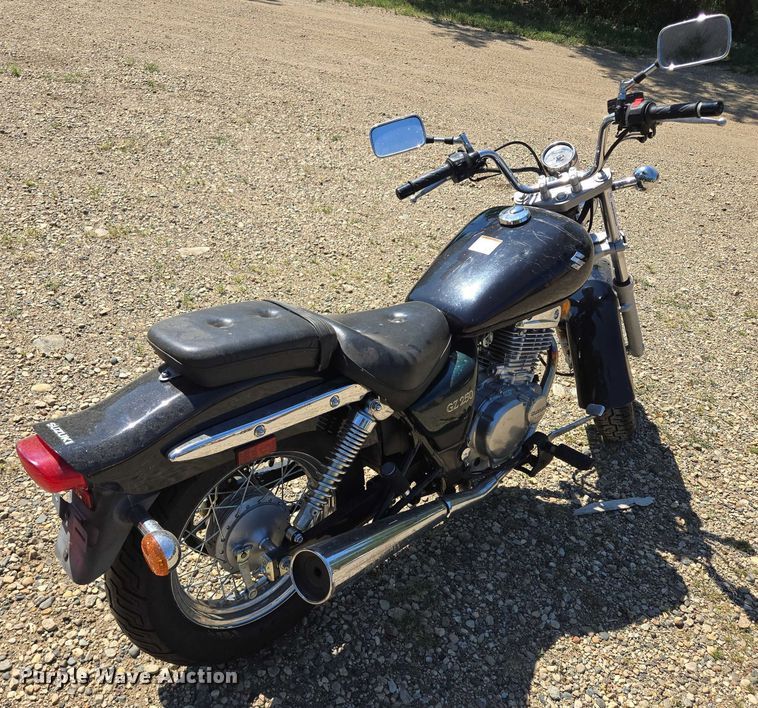 image for item DY1115 2008 Suzuki GZ250 motorcycle
