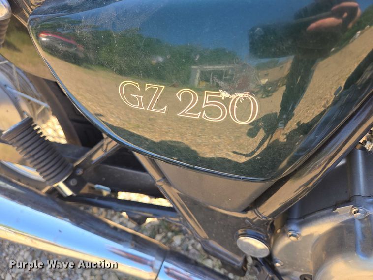image for item DY1115 2008 Suzuki GZ250 motorcycle