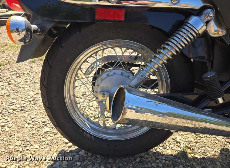 image for item DY1115 2008 Suzuki GZ250 motorcycle