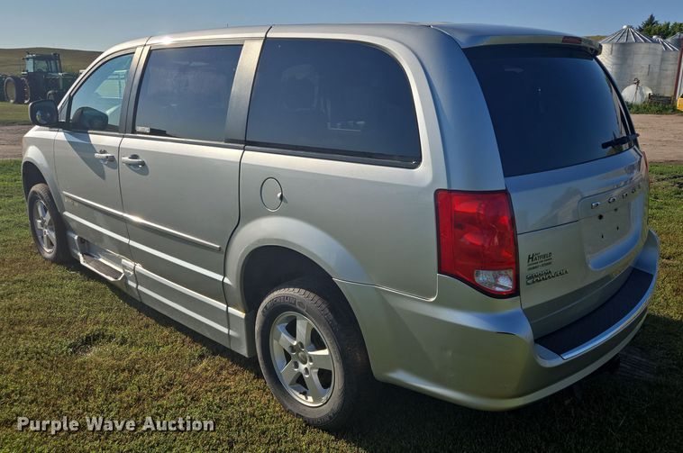 image for item DY1121 2011 Dodge Grand Caravan handicap accessible van