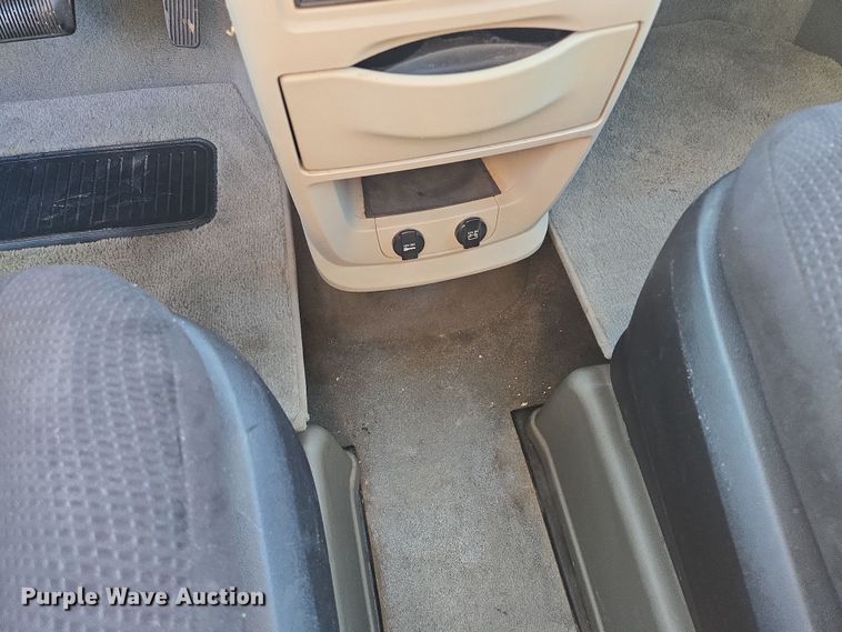 image for item DY1121 2011 Dodge Grand Caravan handicap accessible van