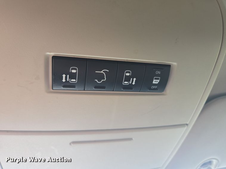 image for item DY1121 2011 Dodge Grand Caravan handicap accessible van