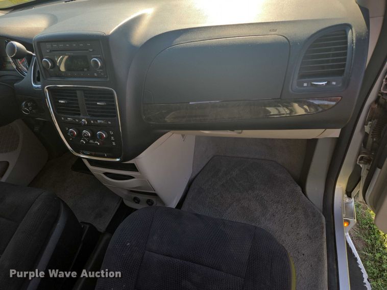 image for item DY1121 2011 Dodge Grand Caravan handicap accessible van