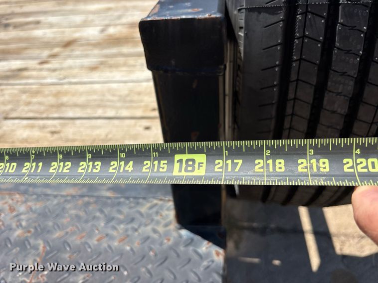 image for item DY2551 2021 Texas Pride EQ820220KGN equipment trailer