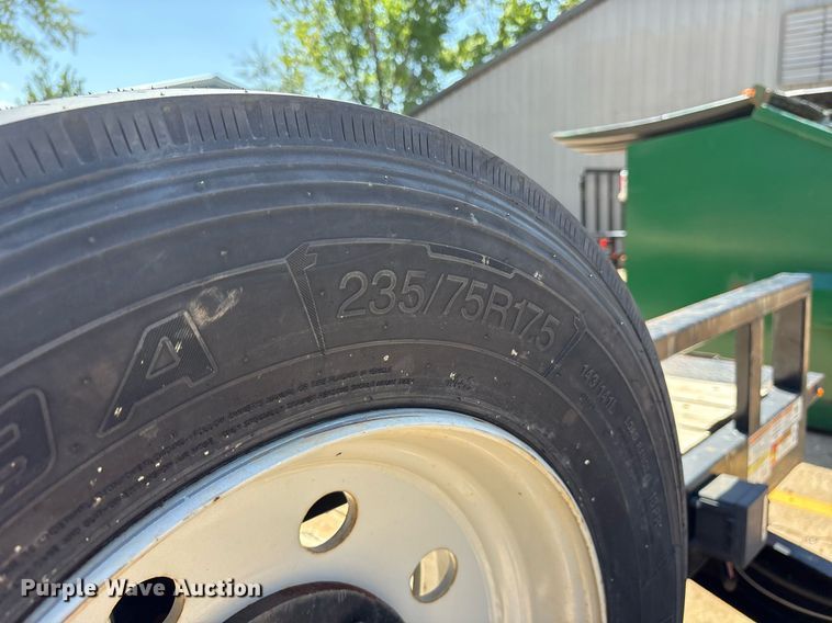 image for item DY2551 2021 Texas Pride EQ820220KGN equipment trailer