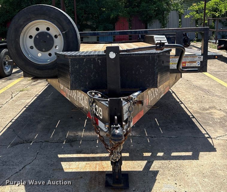 image for item DY2553 2021 Texas Pride EQ820220KGN equipment trailer