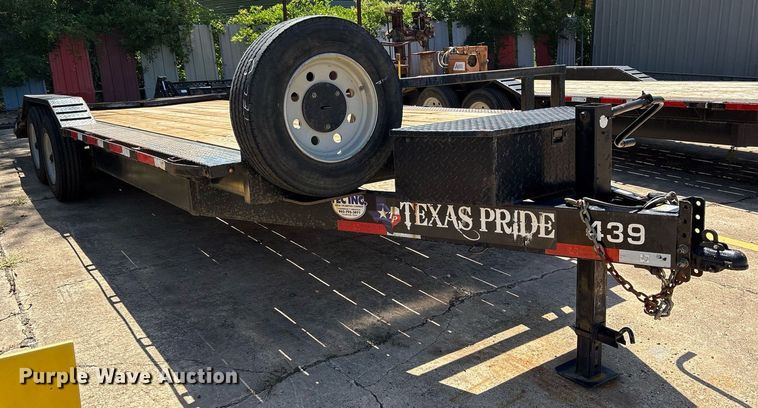 image for item DY2553 2021 Texas Pride EQ820220KGN equipment trailer
