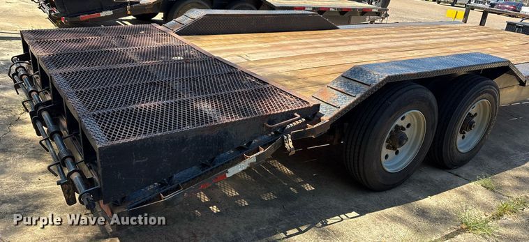 image for item DY2553 2021 Texas Pride EQ820220KGN equipment trailer