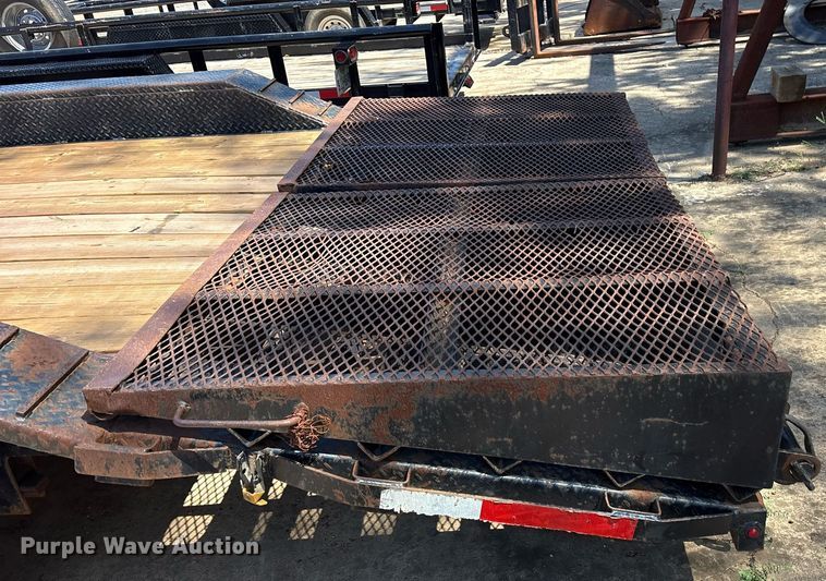 image for item DY2553 2021 Texas Pride EQ820220KGN equipment trailer