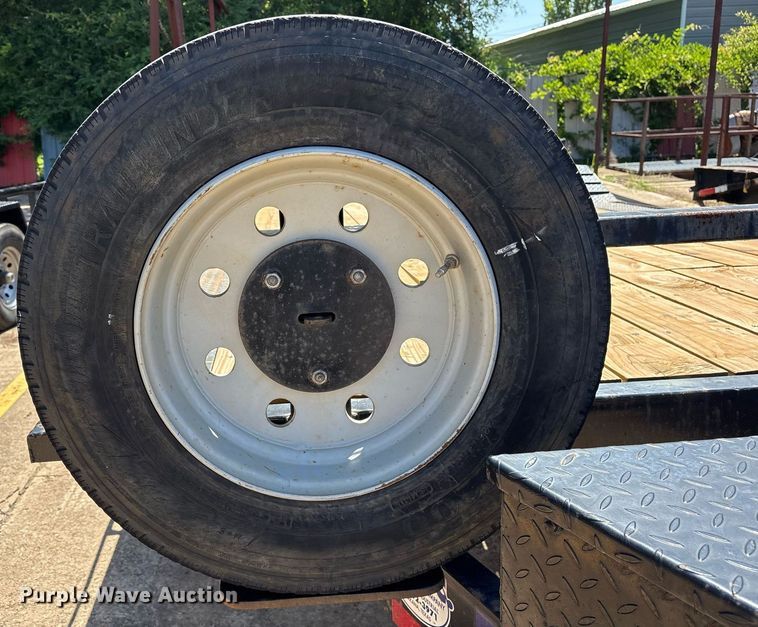 image for item DY2553 2021 Texas Pride EQ820220KGN equipment trailer