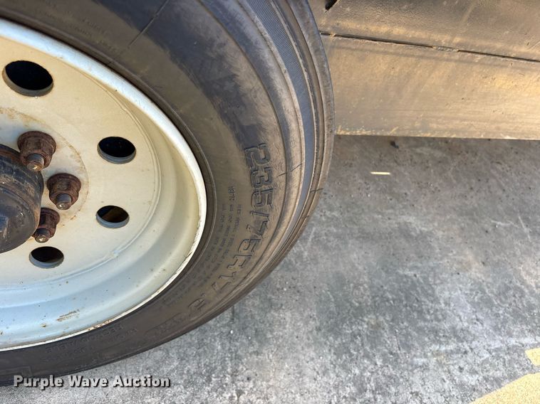 image for item DY2553 2021 Texas Pride EQ820220KGN equipment trailer