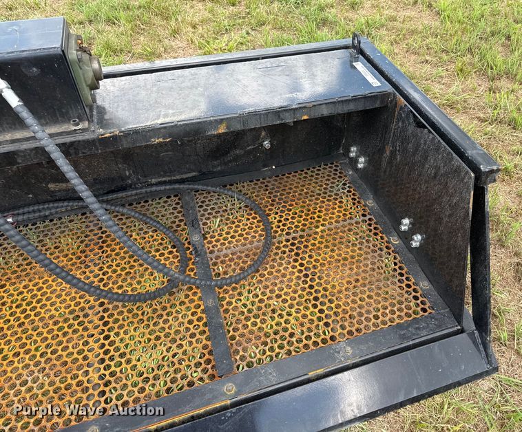 image for item DZ4222 2025 Future FT-VB59 skid steer screening bucket