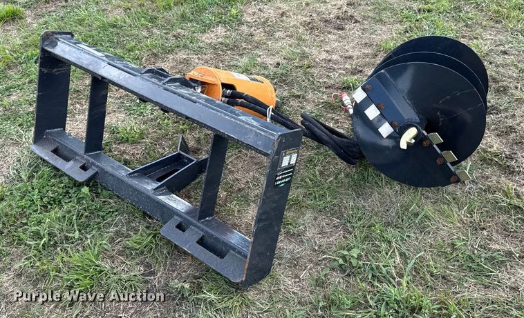 image for item DZ4226 2024 AGT ADB-13-1218R skid steer auger