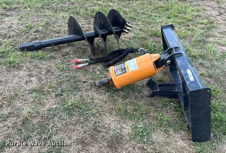 image for item DZ4226 2024 AGT ADB-13-1218R skid steer auger