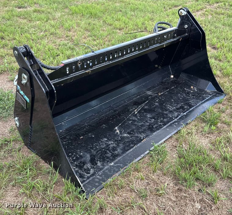 image for item DZ4231 2025 Future KH72 skid steer bucket