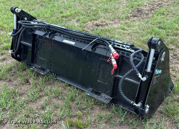 image for item DZ4231 2025 Future KH72 skid steer bucket