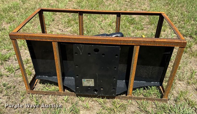 image for item DZ4238 2025 AGT SSHH680 skid steer breaker