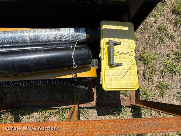 image for item DZ4238 2025 AGT SSHH680 skid steer breaker