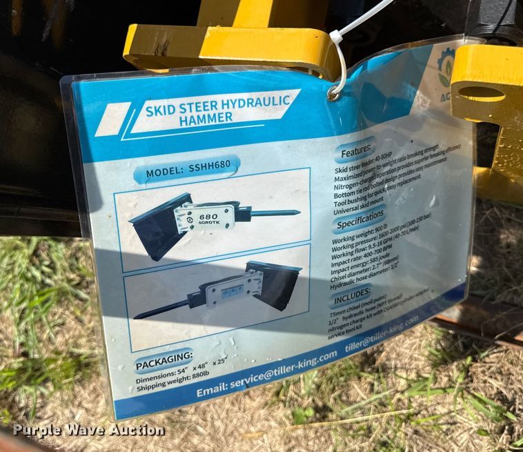 image for item DZ4238 2025 AGT SSHH680 skid steer breaker