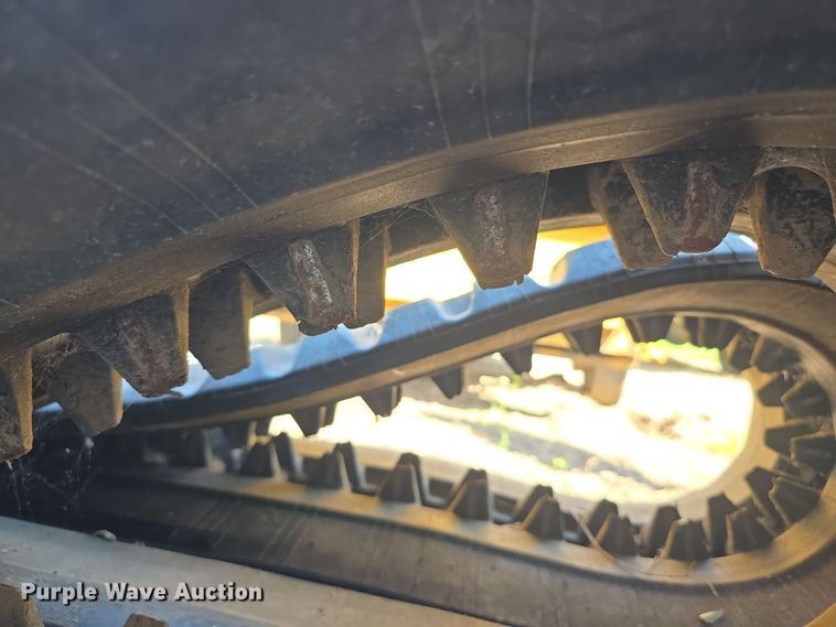 image for item DZ6140 Skid steer tracks