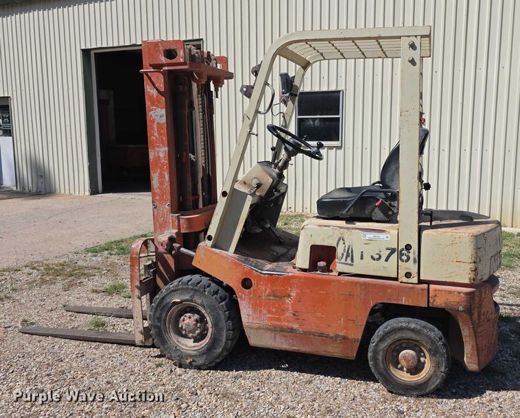 image for item DZ6141 Nissan forklift